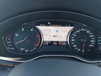 Pohled na přístrojovou desku