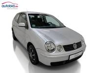 Pogled sprijeda desno