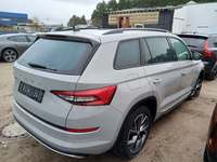 Vue de l’arrière droit