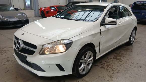 Vue de l’avant gauche