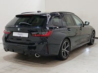 Vue de l’arrière droit