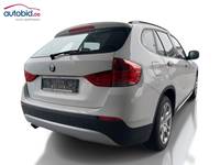 Skats no labās puses aizmugurē