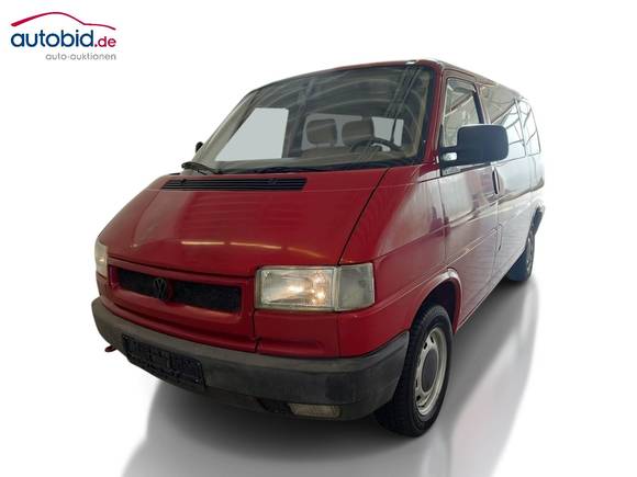 Skats no kreisās puses priekšā