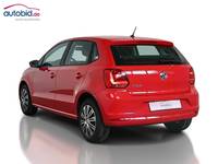 Vaade tagant vasakult