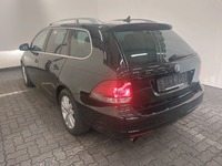 Pogled od pozadi levo