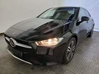 Skats no kreisās puses priekšā