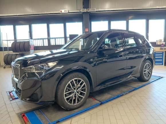 Vue de l’avant gauche