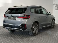 Vue de l’arrière droit