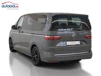 Pogled od pozadi levo