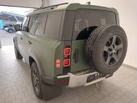 Vaade tagant vasakult