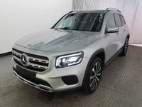 Skats no kreisās puses priekšā