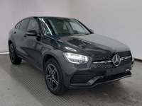 Skats no labās puses priekšā