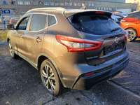 Vue de l’arrière gauche