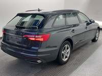 Pogled od pozadi desno