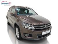 Pogled sprijeda desno