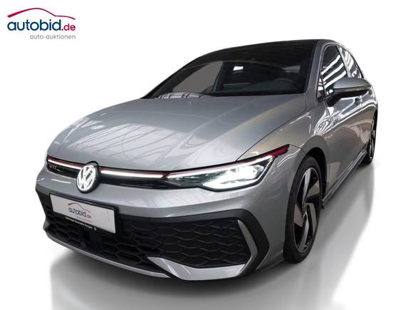 Вид спереди слева