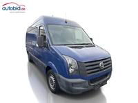 Skats no labās puses priekšā