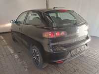 Vaade tagant vasakult