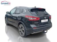 Vaade tagant vasakult