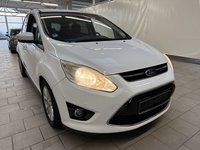 Skats no labās puses priekšā