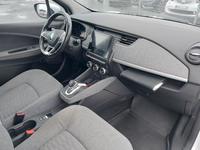 Вид на салон