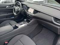 Вид на салон