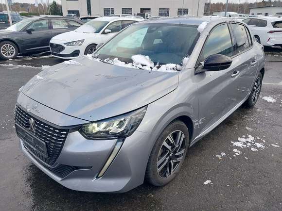 Вид спереди слева