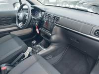 Вид на салон