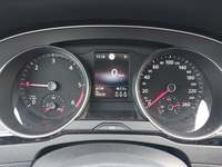 Вид на приборную панель