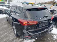 Вид сзади слева