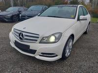 Вид спереди слева