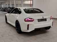 Vaade tagant vasakult