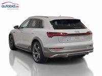 Вид сзади слева