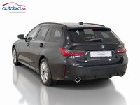 Vaade tagant vasakult