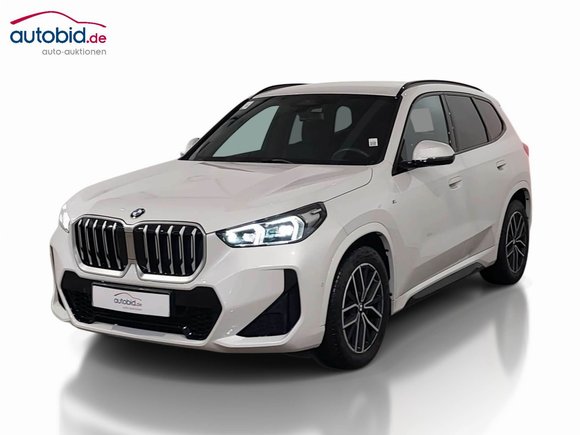 Вид спереди слева