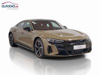 Вид спереди справа