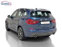 Vue de l’arrière gauche