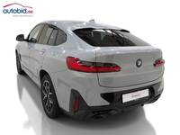 Vue de l’arrière gauche