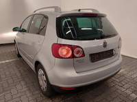 Pogled od pozadi levo