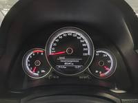 Pogled na kombinovani instrument