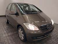 Náhled zpředu zprava