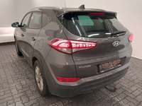 Widok z tyłu po stronie lewej