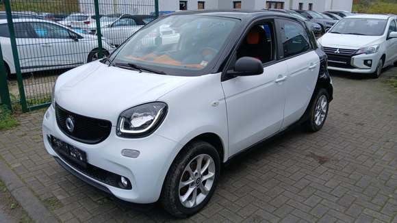 Vista anteriore sinistra