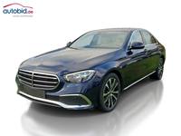 Skats no kreisās puses priekšā