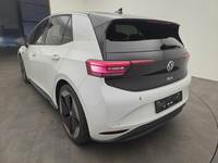 Widok z tyłu po stronie lewej