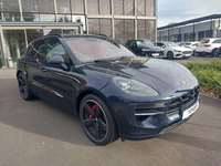 Skats no labās puses priekšā