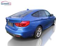 Skats no labās puses aizmugurē