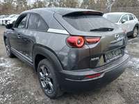 Vaade tagant vasakult