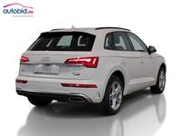 Pogled od pozadi desno