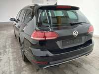 Pogled od pozadi levo